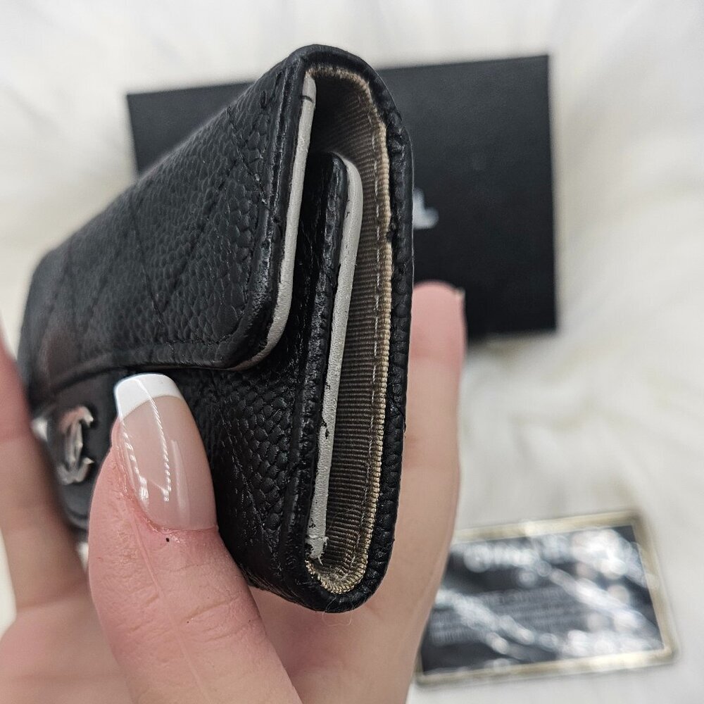 📌SOLD📌 Chanel Quilted Caviar 6 Keycase/Card holder - Picture 7 of 11